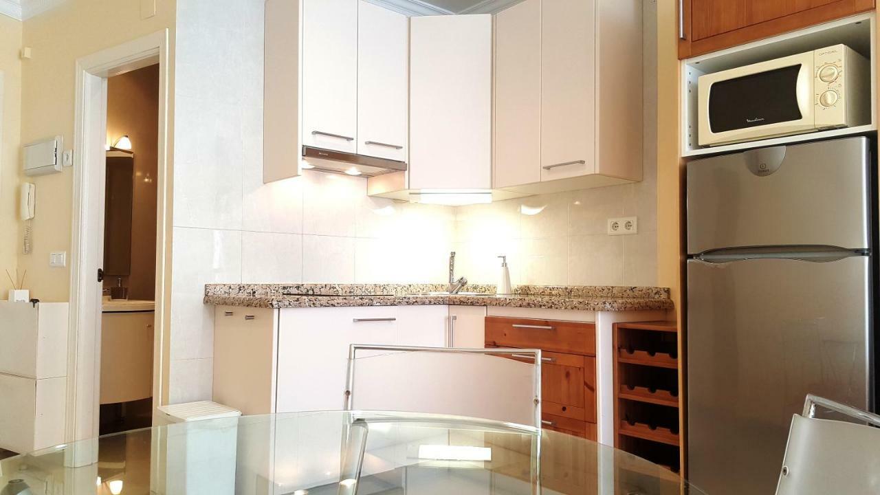 Central Nerja Luaran gambar